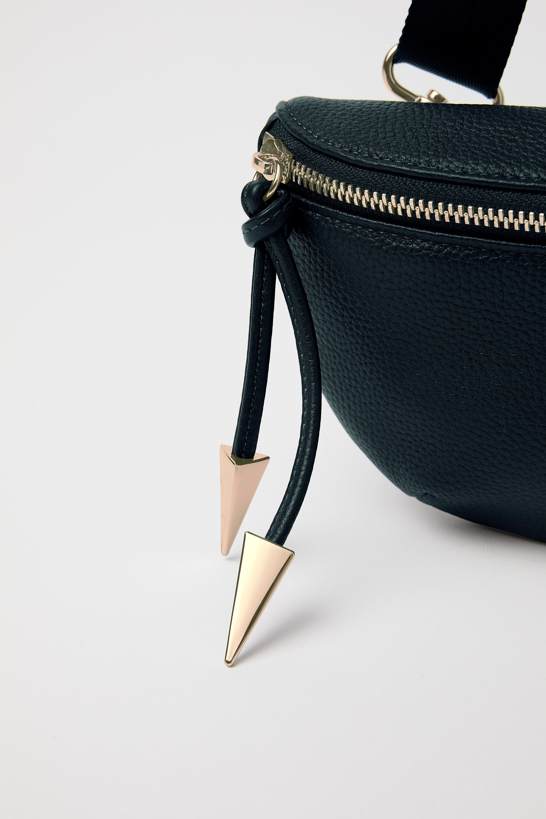 Soho Pebbled Leather Bumbag | Black Gold