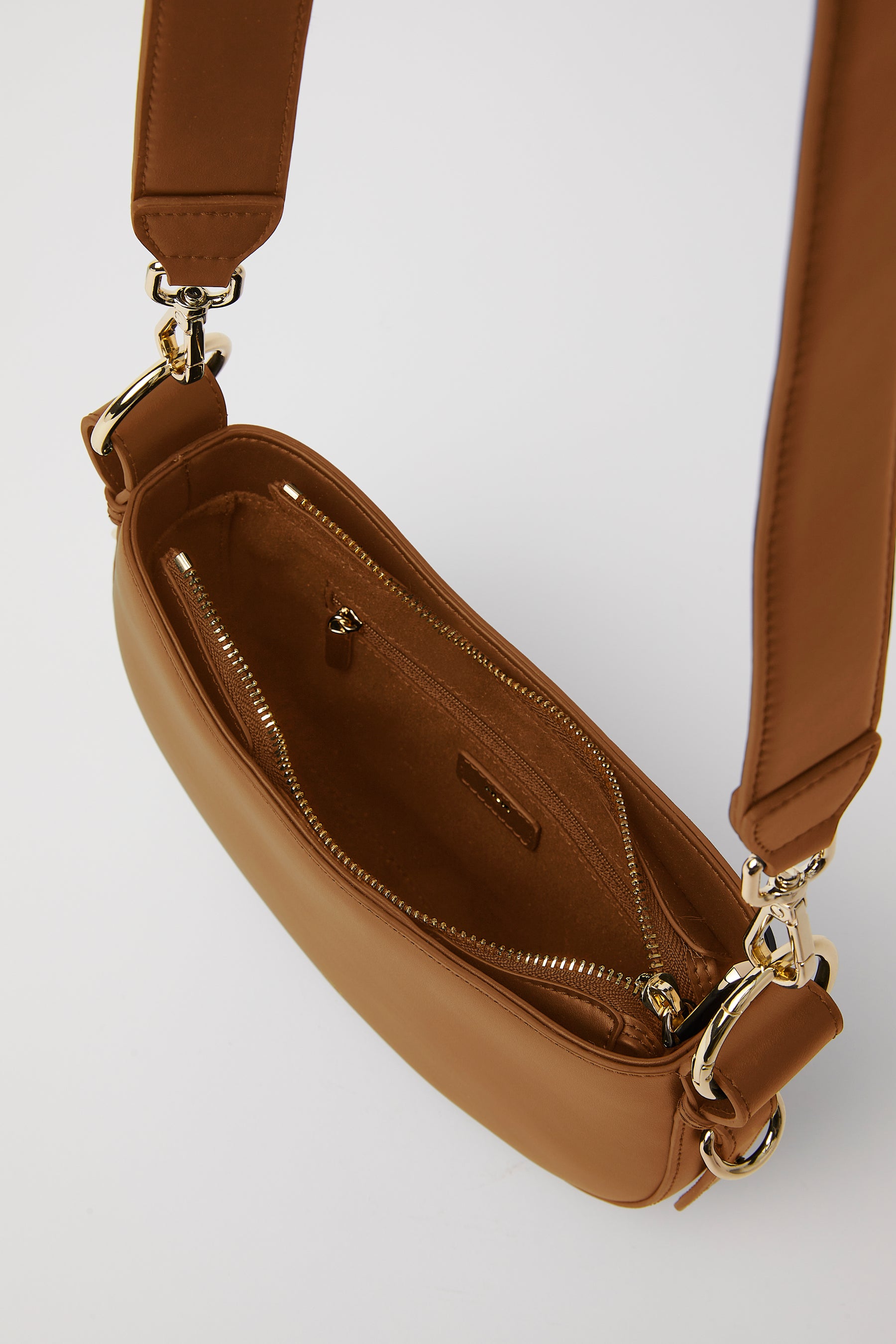 Smooth Leather Saddle Bag | Windsor Tan Gold