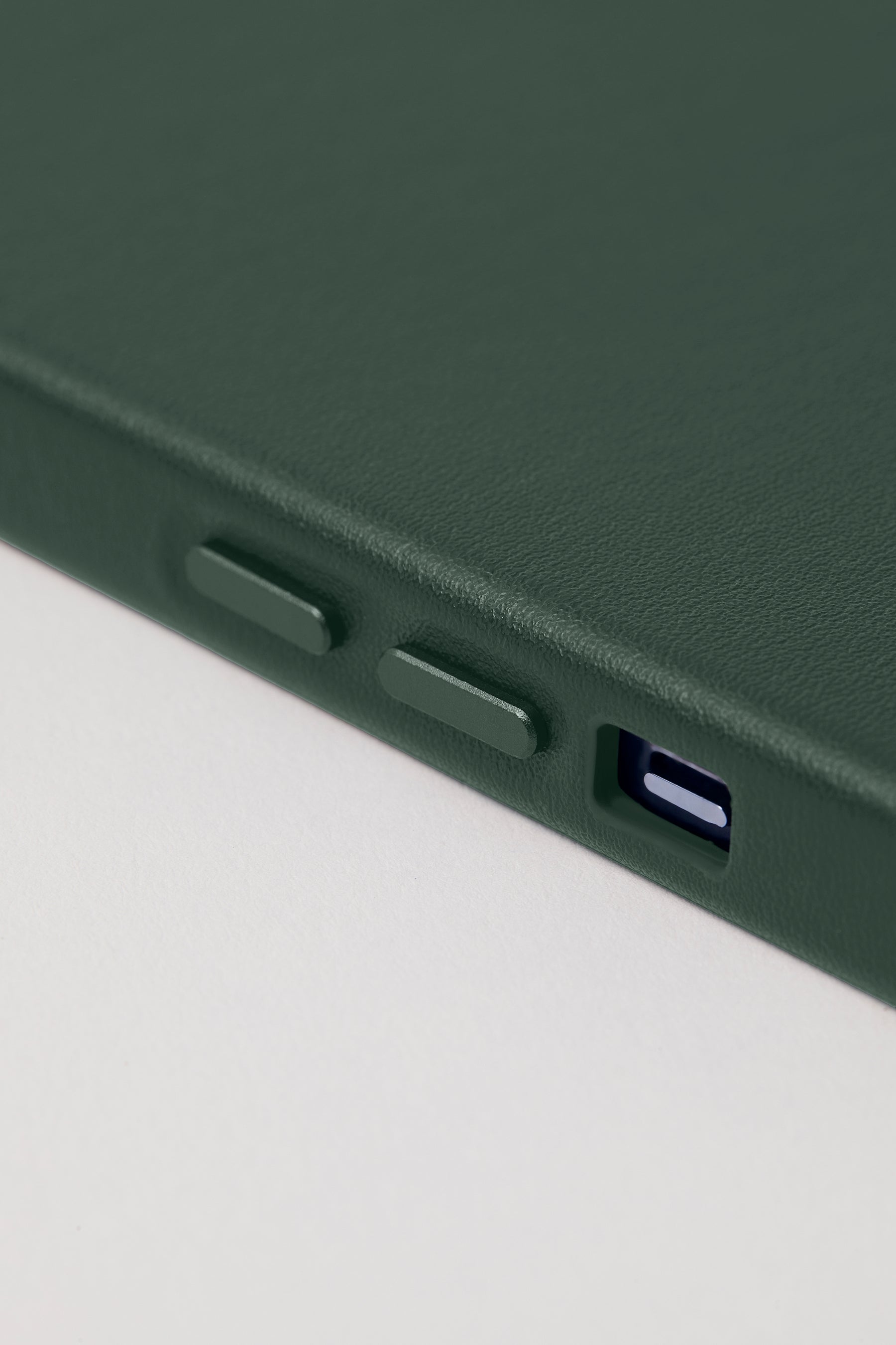 Vegan Leather iPhone 15 Case | Forest Green