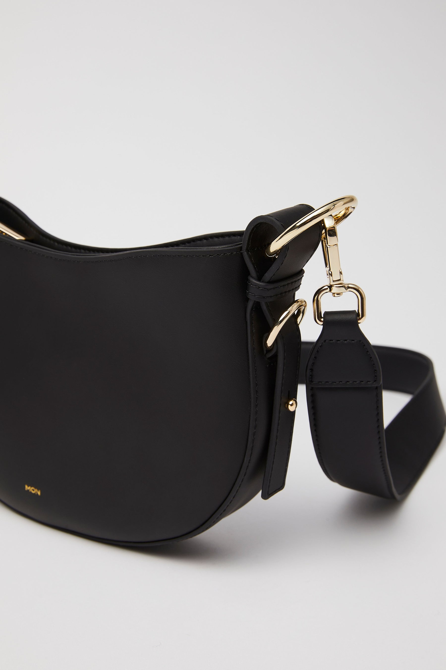 Smooth Leather Saddle Bag | Black Gold