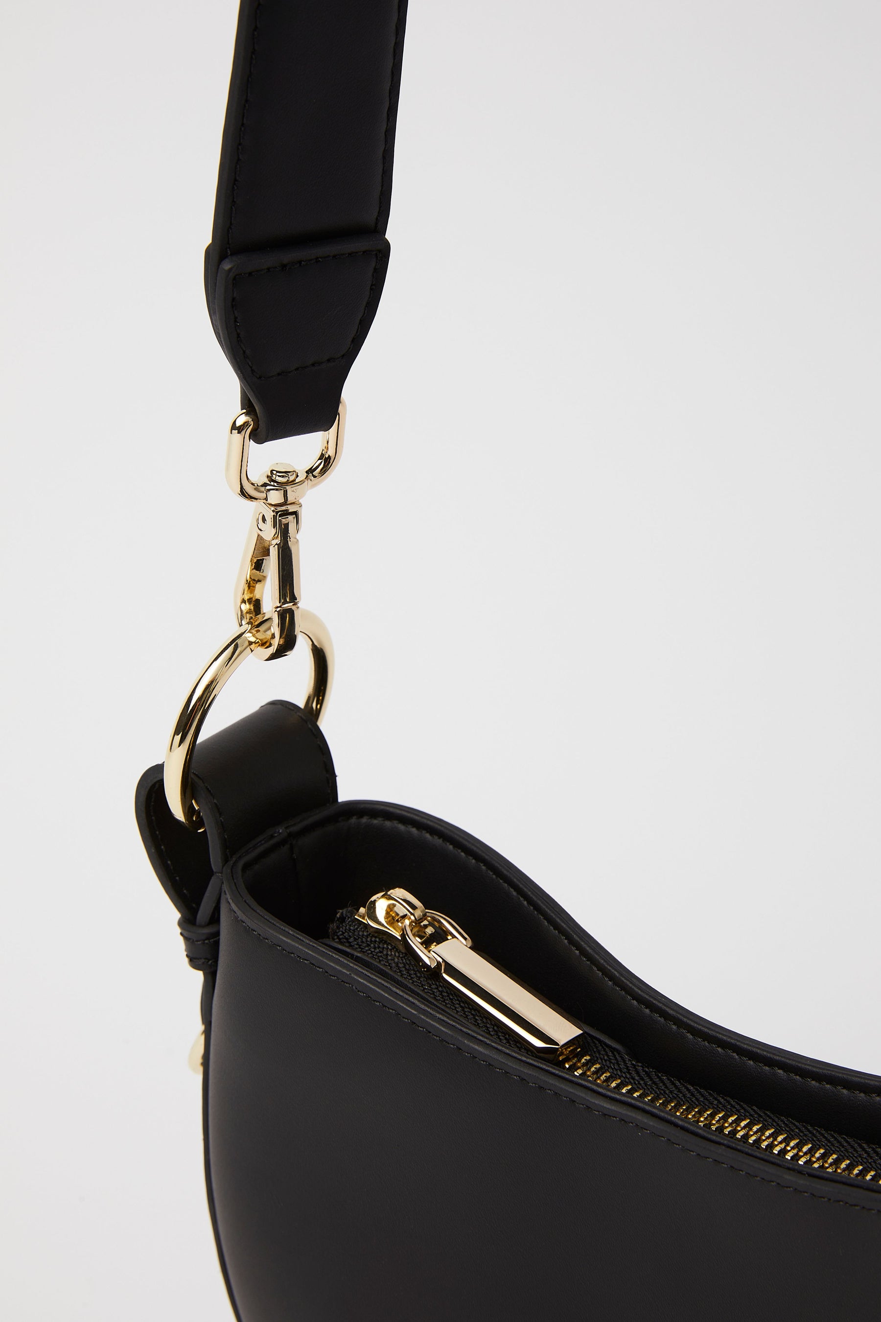 Smooth Leather Saddle Bag | Black Gold