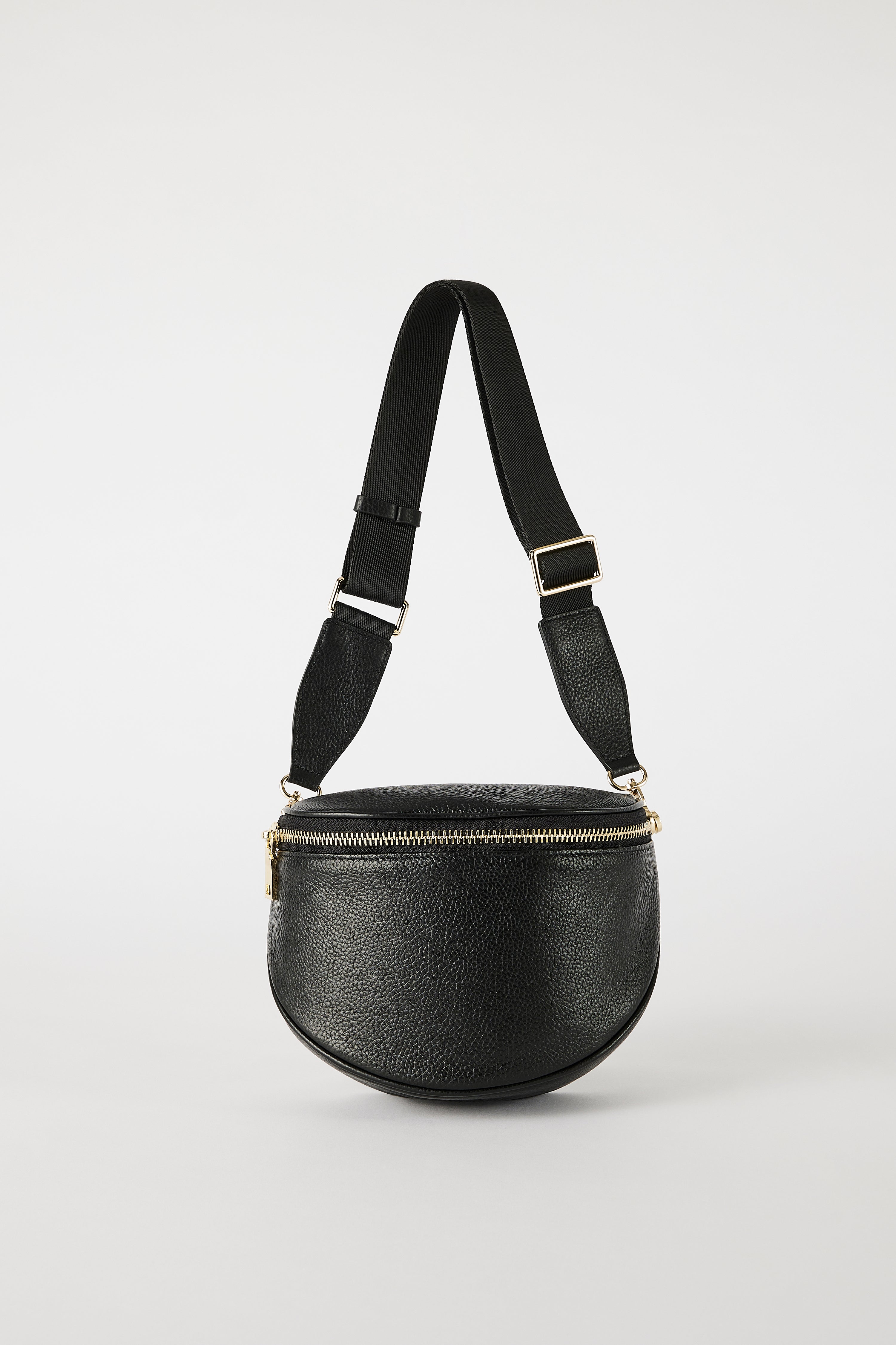 Mango leather store bum bag