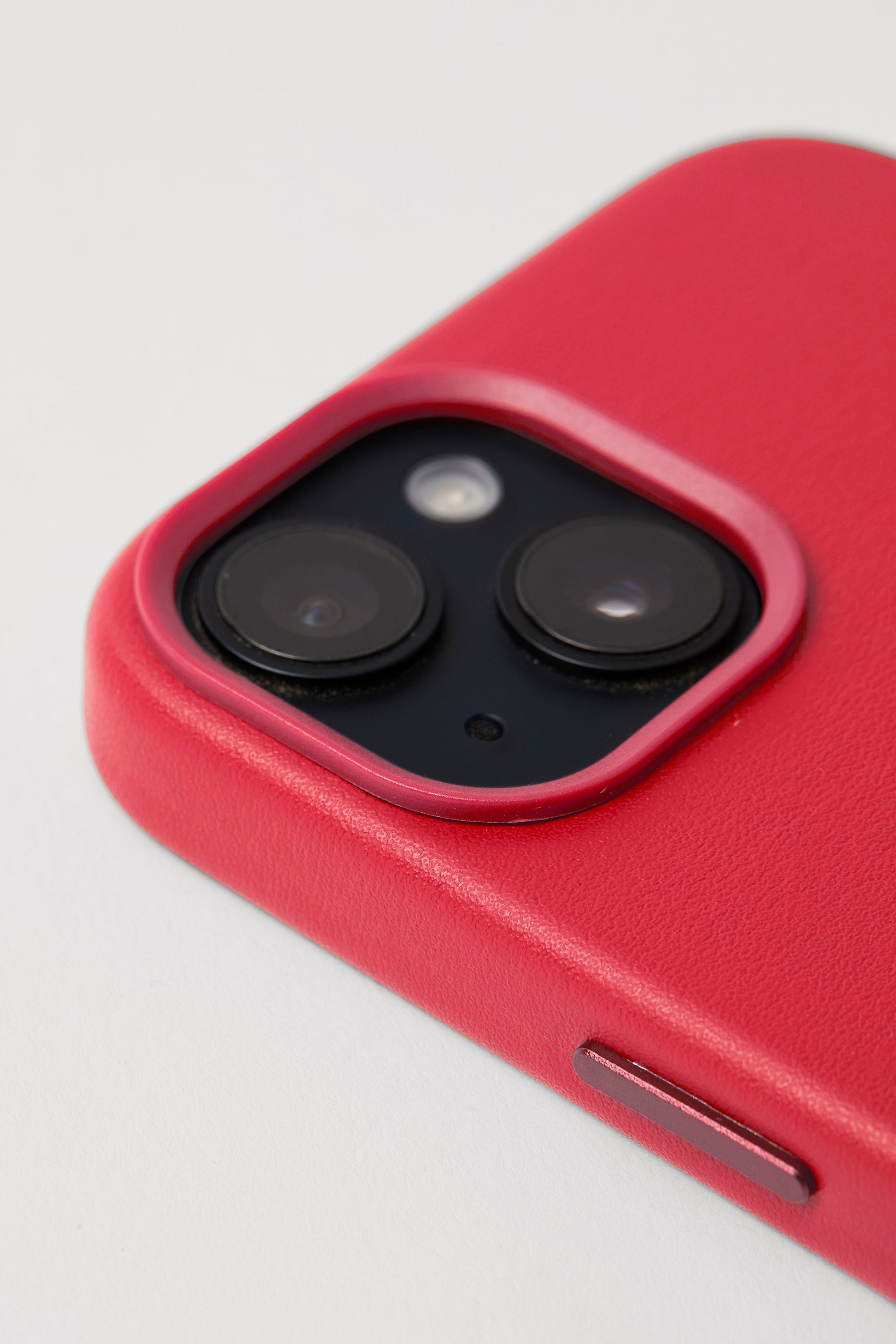 iPhone12Crimson15.jpg