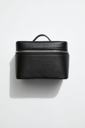 mon-purse-jewellery-box-black-leather-gold-hardwear-front