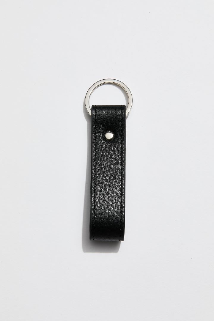 Leather Loop Keyring Black Silver