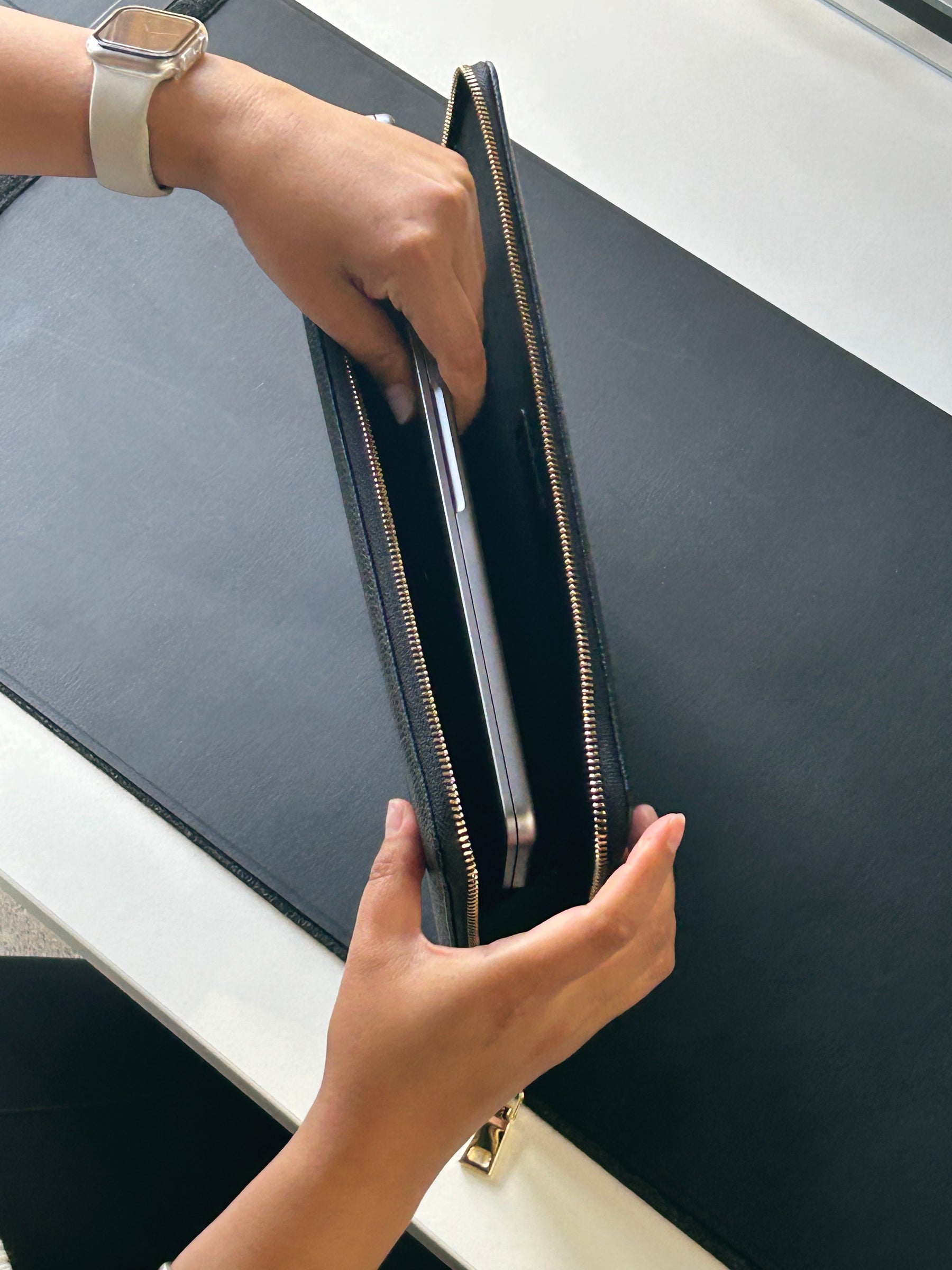14" Padded Leather Laptop Case | Black Gold