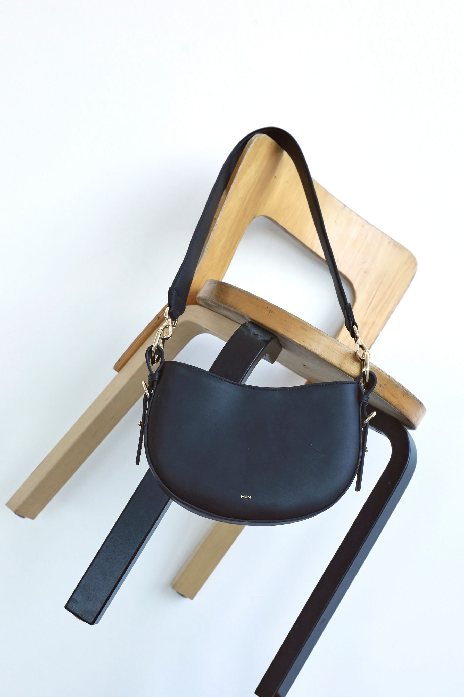 Smooth Leather Saddle Bag | Black Gold