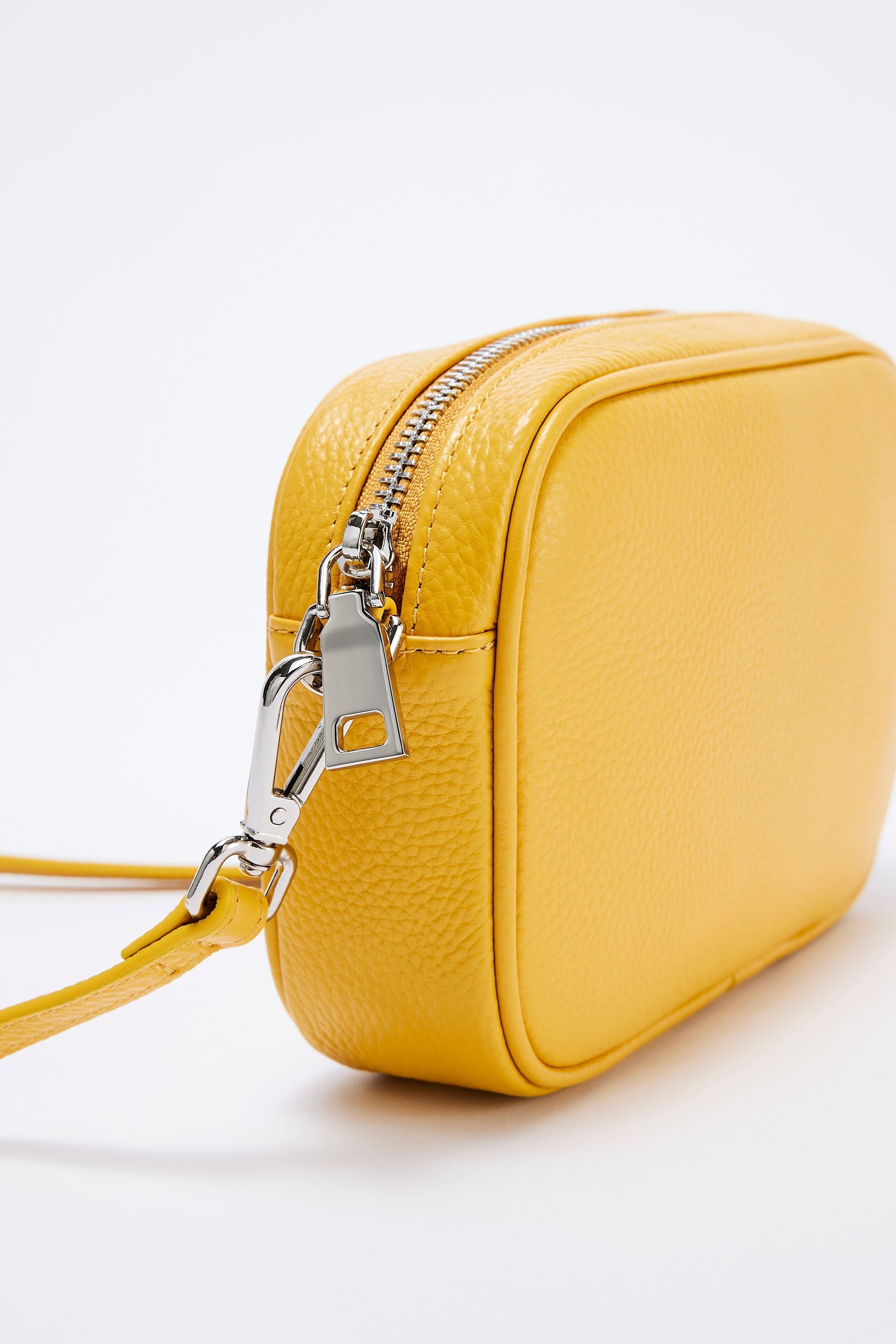 Numéro un leather crossbody bag Polene Yellow in Leather - 32625597