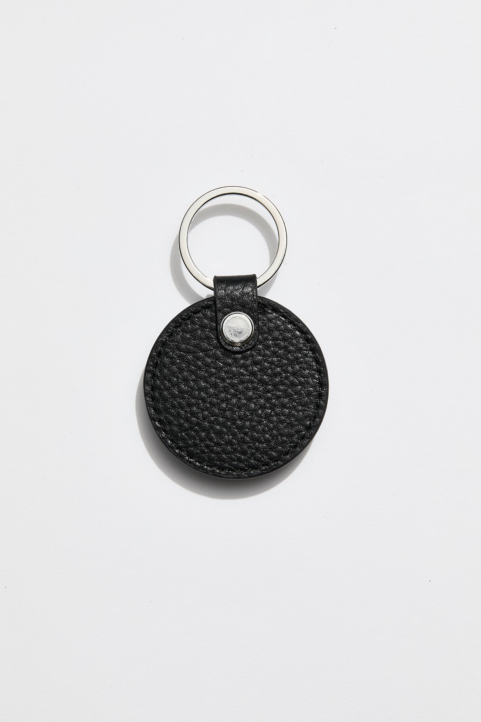 In Circle Key Rings Leather Circle Keyring | Black Silver