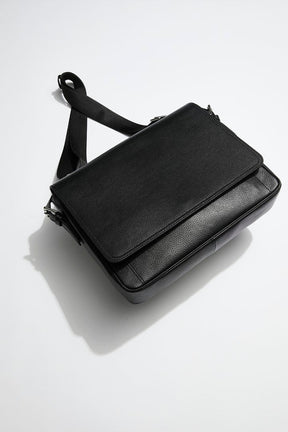 messenger-bag-black-leather-silver-hardware-front-3_40feef78-6116-4cd3-a9c3-aa3d620e5727.jpg