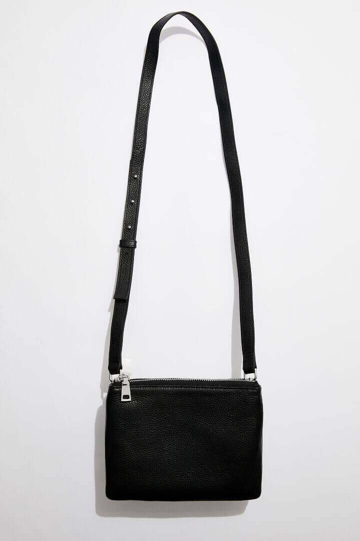mon-purse-double-pouch-bag-black-leather-silver-hardware-front-1_1_1.jpg